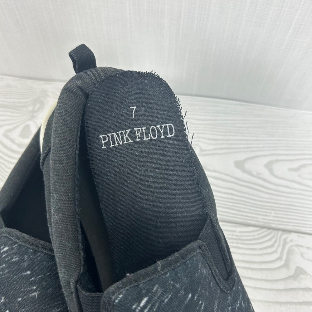 Pink Floyd Slip-On Shoes Size 7 Black Canvas Casual Sneakers Men's‎ or women's - Picture 9 of 9